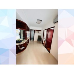 Yu Wai Mansion (North Point)